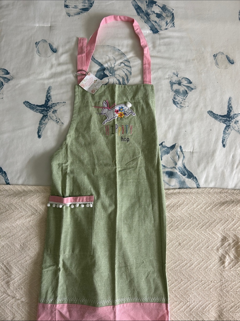 Women’s Green 'Hippity Hop' Apron with Pink Trim